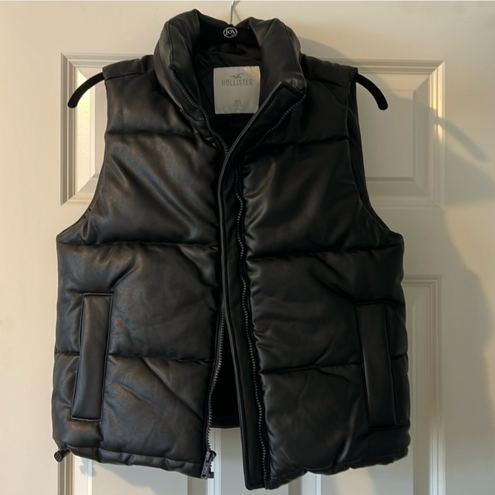 Hollister Women's Black Leather Vest
